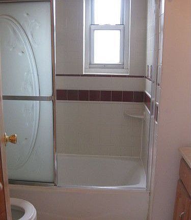 5th image of 1020 Huntington Ave