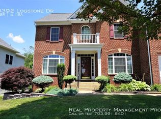 3392 Logstone Dr, Triangle, VA 22172