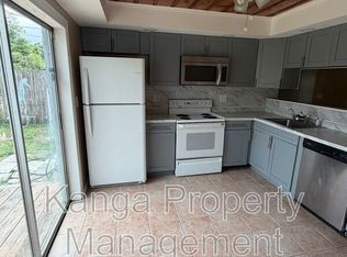 5601 Pierce St, Hollywood, FL 33021
