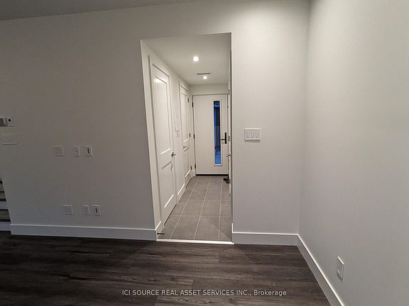 5th image of 411 Annette St #R