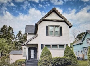 1724 N 7th St, Sheboygan, WI 53081