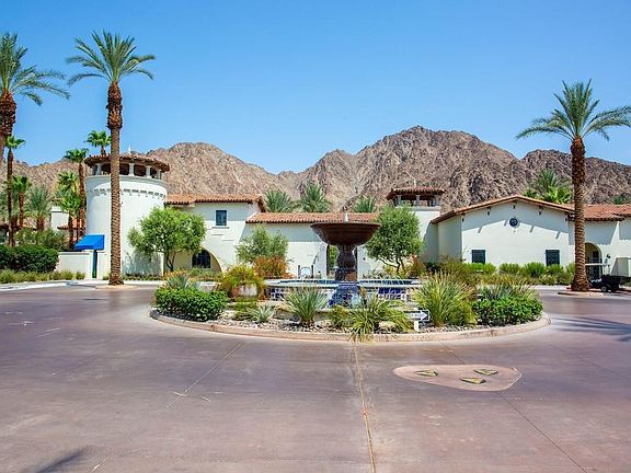 ENTRANCE LEGACY VILLAS