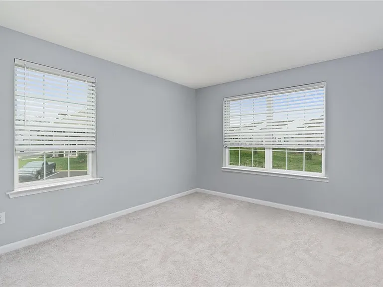 301 Redclover Ln — Photo 39