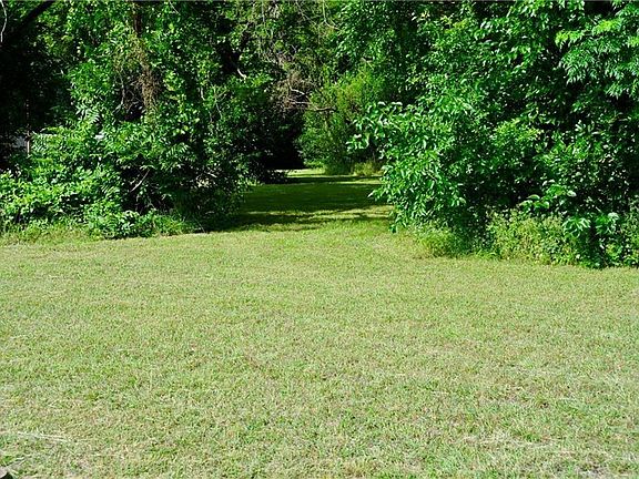 5th image of 5 Crescent Ln