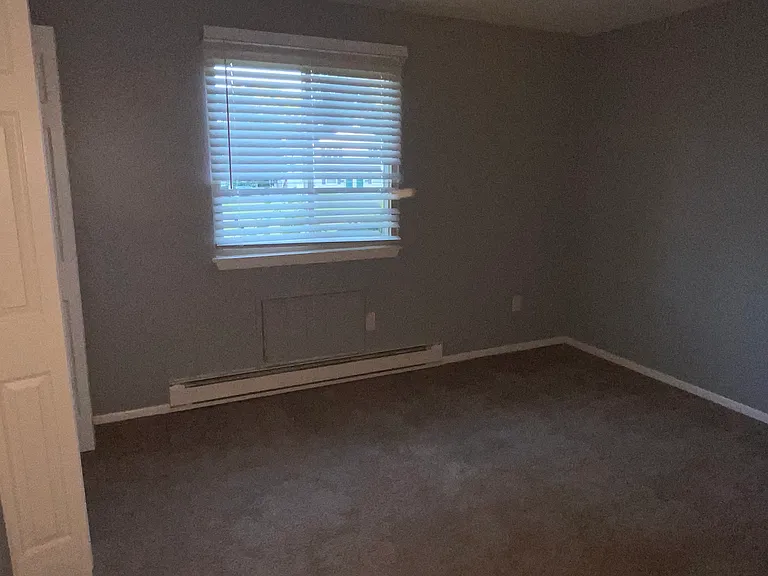137 Hilliard St — Photo 9