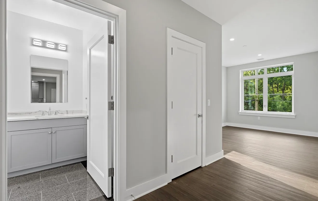 2 bed, 2300 sqft, $3,200 — Photo 2