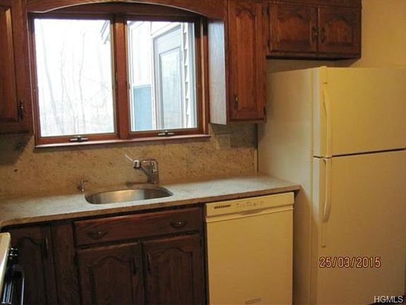 5th image of 62 Pineview Ave