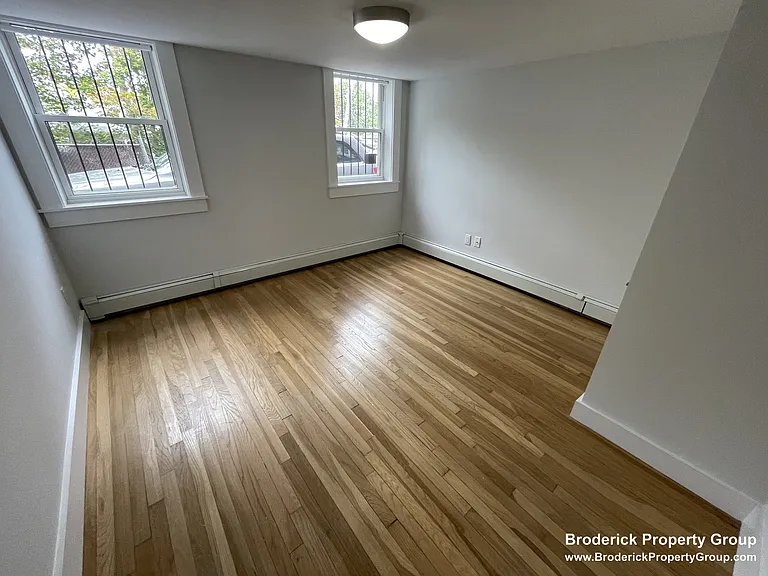 35 South St #B4 — Photo 11