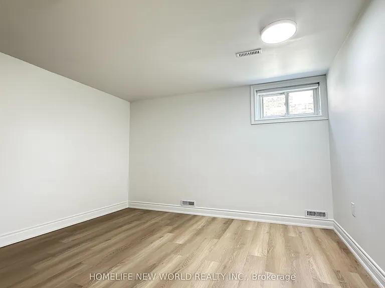 27 Bowhill Cres #BASEMENT — Photo 6