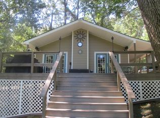 867 S Shoreline Dr, Florien, LA 71429