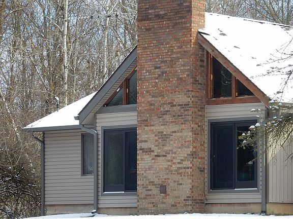 3rd image of 4434 Lyndon Ln