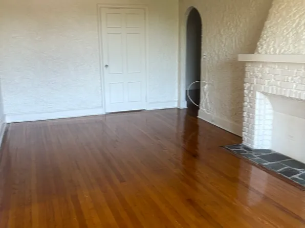 (undisclosed Address), New Rochelle, NY 10801