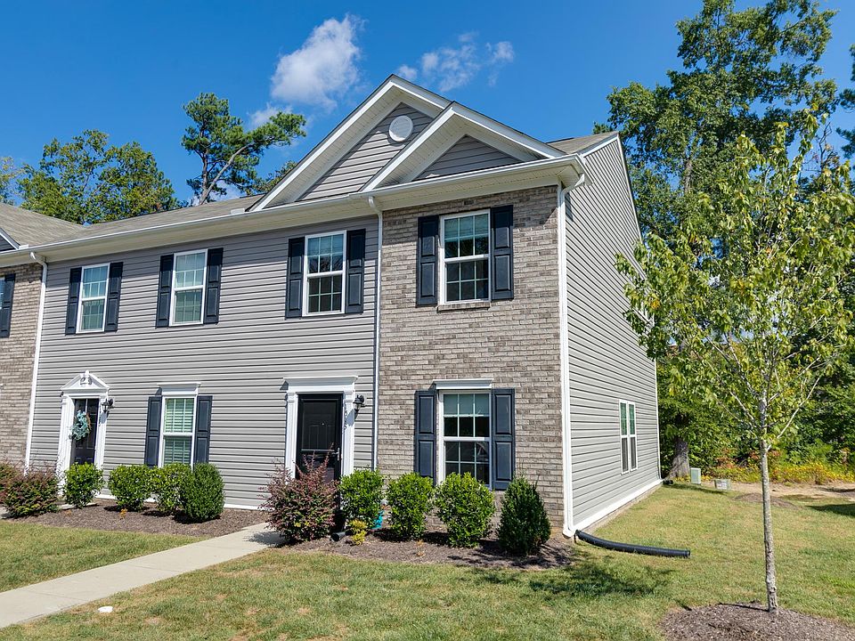 1st image of 1513 Stonewall Manor Dr