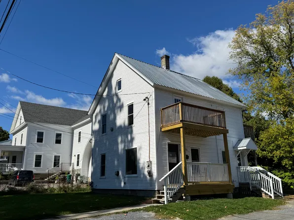 5 Park Ter #3, Essex Junction, VT 05452