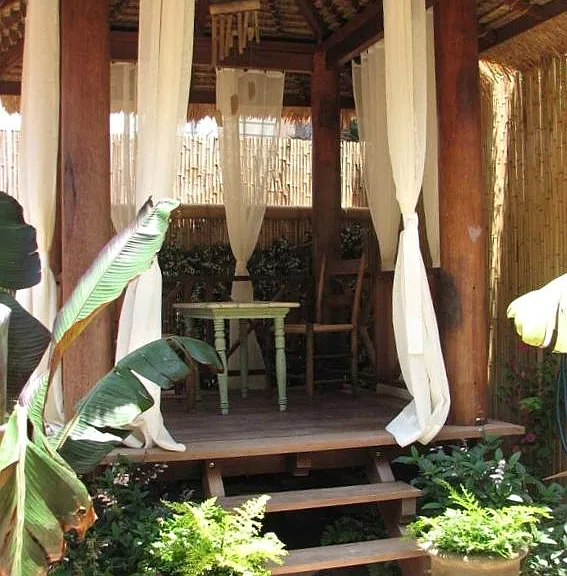indonesian exterior hut