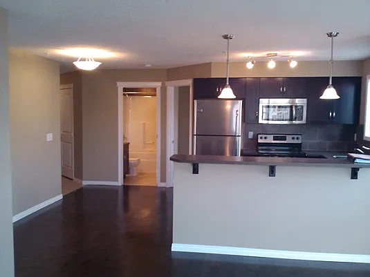 31 Country Village Mnr NE — Photo 5