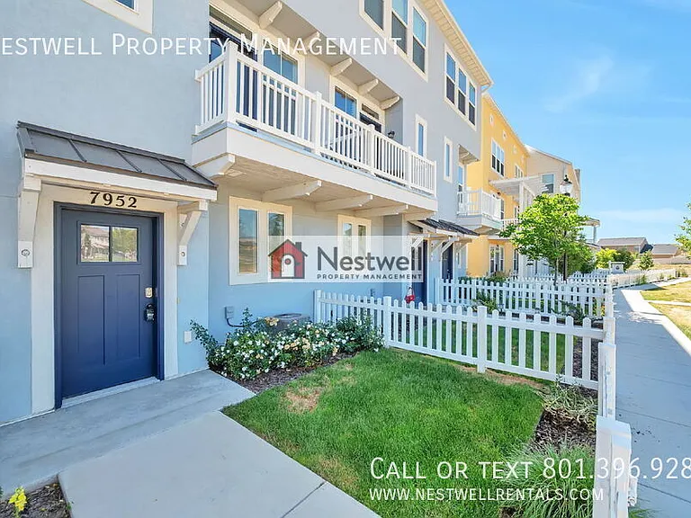 7952 S 5440 W — Photo 3