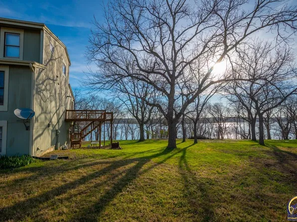 21612 S Sail A Way Dr, Overbrook, KS 66524