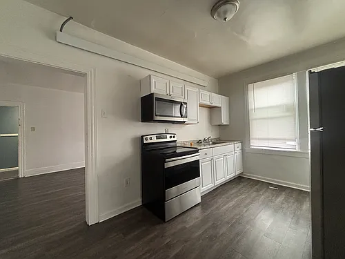 1601 Lincoln Way Photo 1