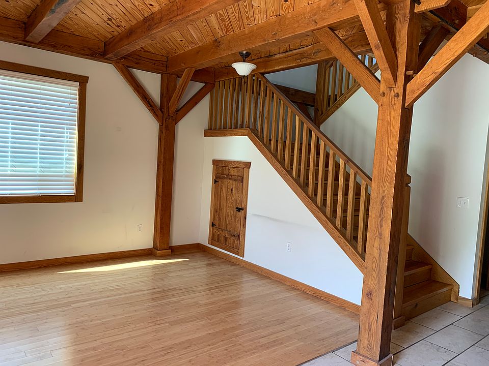 2nd image of 512 E Scott St #502