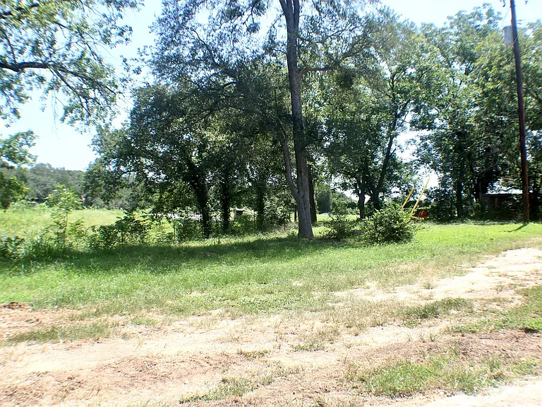 933 Highway 71 W — Photo 24