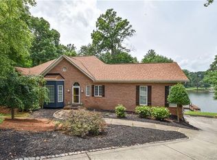 179 Kings Cross Ln, Mooresville, NC 28117