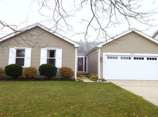 1923 Lawson Rd, Schaumburg, IL 60194