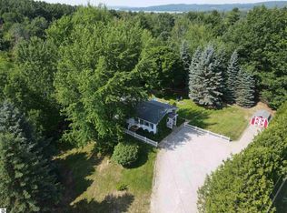 62 S French Rd, Lake Leelanau, MI 49653