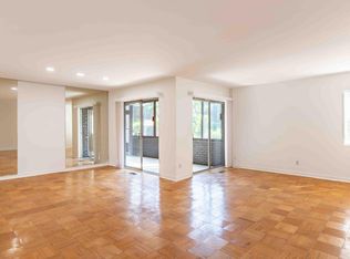 29 Stonehenge Cir APT 2, Baltimore, MD 21208