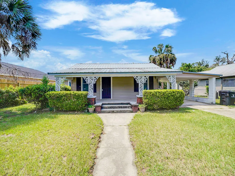735 Sheffield Ave