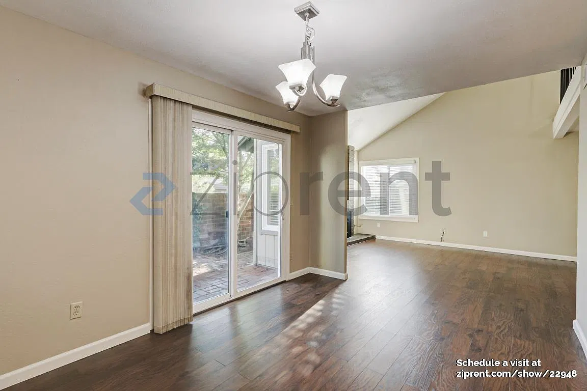 2 bed, 1.5 bath, 1270 sqft, $3,400 — Photo 3