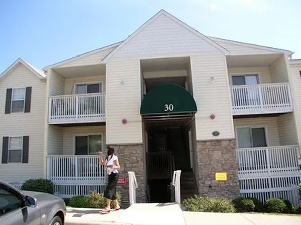 30 Wild Oak Ln APT 103, Stafford, VA 22554