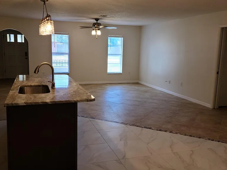 10176 Thayer St — Photo 3