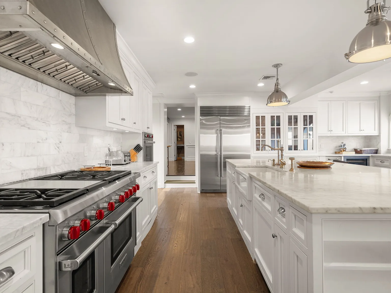 7 bed, 7933 sqft, $20,000 — Photo 3