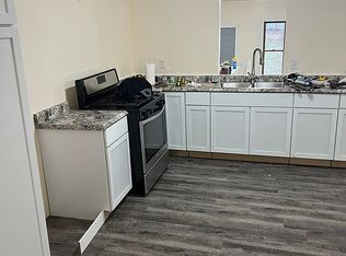 718 S Wolf Lake Rd, Muskegon, MI 49442