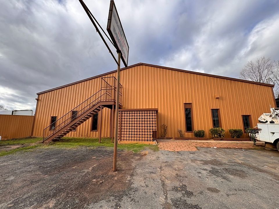 2nd image of 3629 Shed Rd