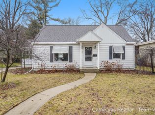 1005 Northwood St NE, Grand Rapids, MI 49505