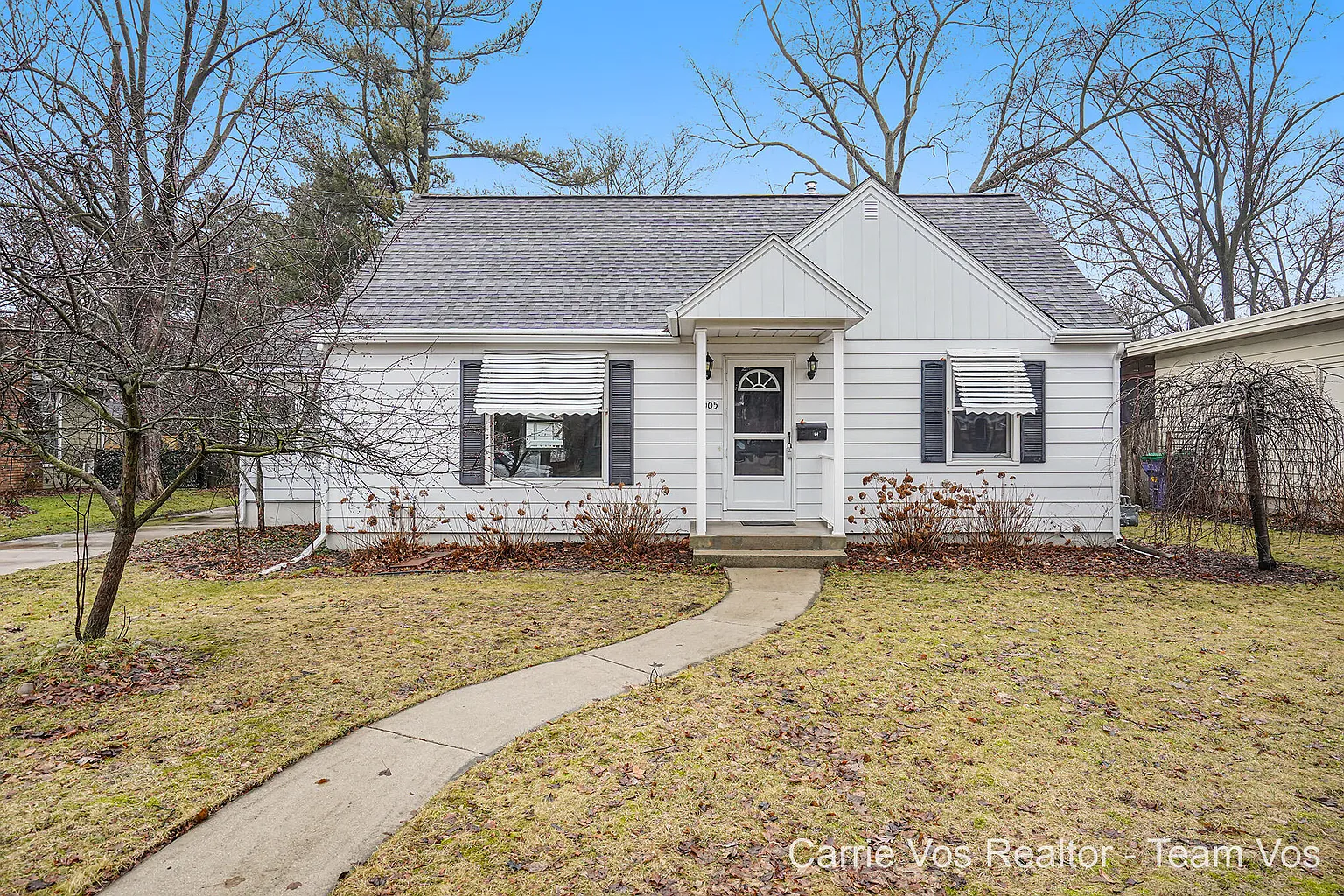 1005 Northwood St NE photo 1