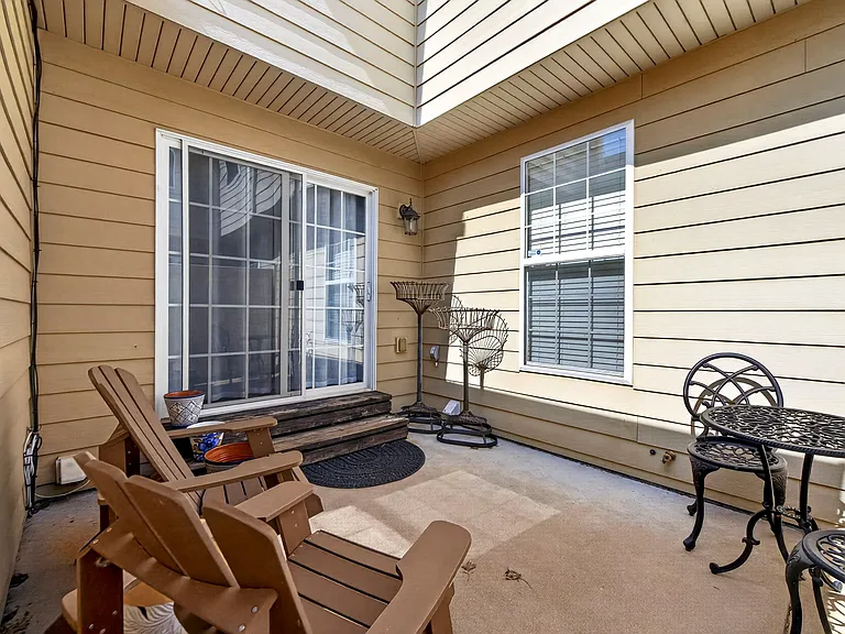 205 Coachgate Ln — Photo 22