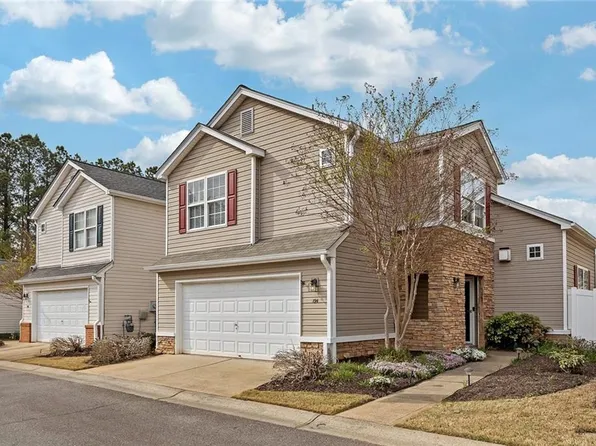 194 W Oaks Pl, Woodstock, GA 30188