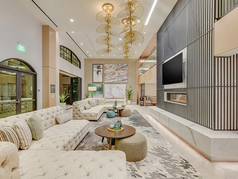 Sola Clubhouse
