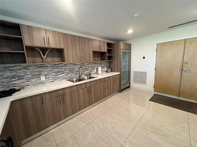 2795 NE 164th St #6 — Photo 34