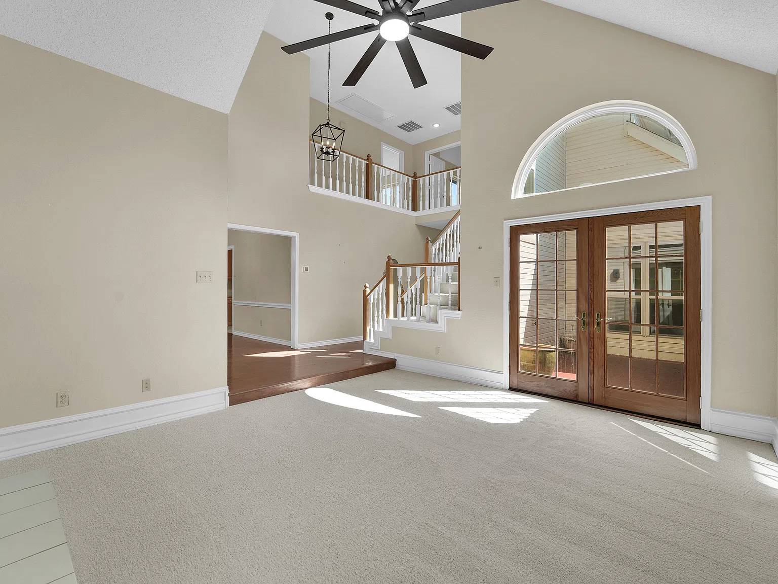 3 bed, 2192 sqft, $2,700 — Photo 4