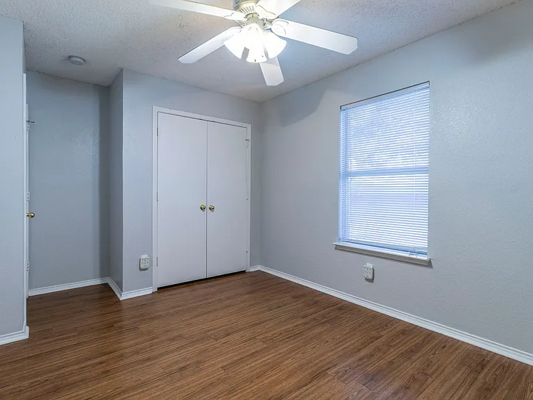 6433 Riverwater Trl — Photo 10