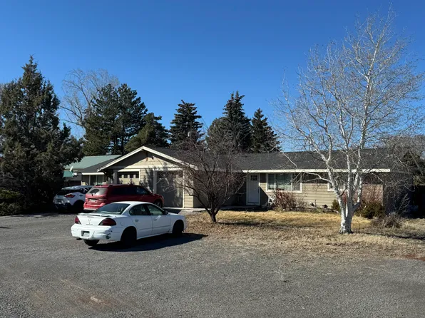 2907 SW Meadow Ln, Redmond, OR 97756