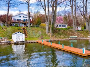 6580 Briscoe Cv, North Rose, NY 14516