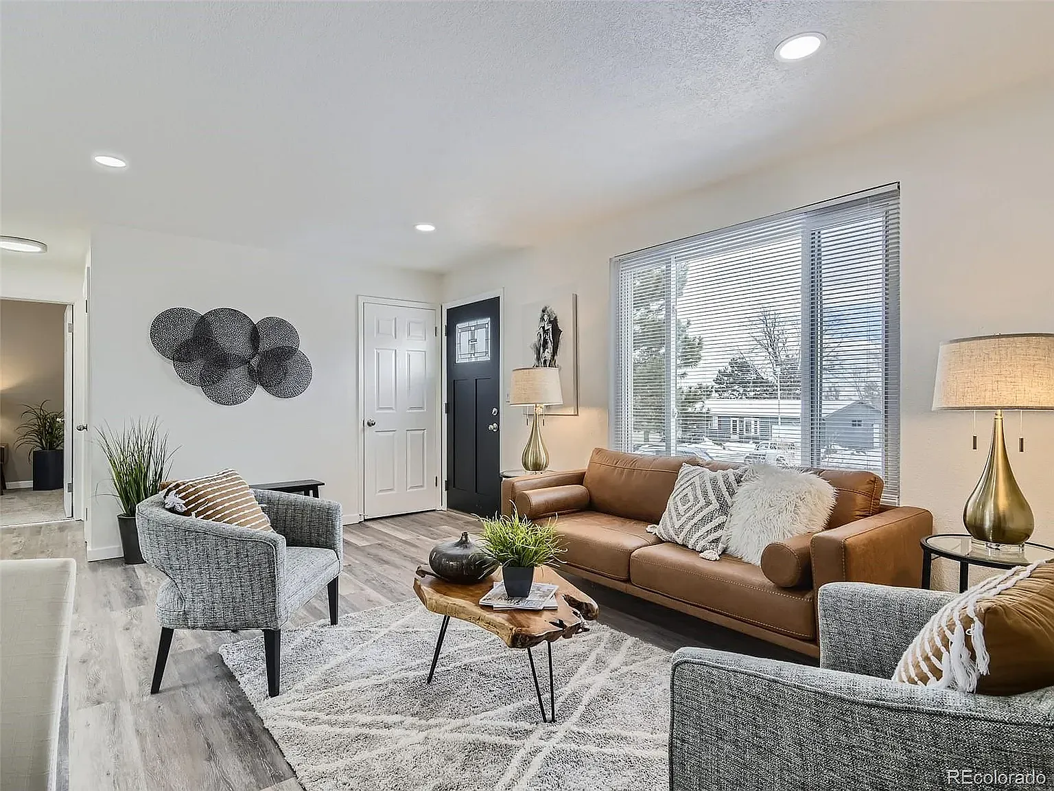 4 bed, 1628 sqft, $3,000 — Photo 2