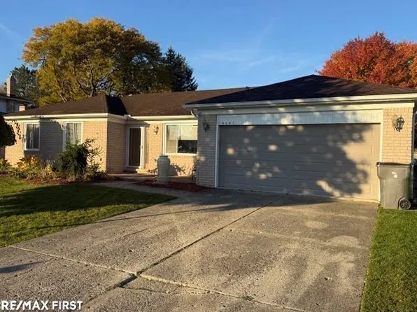 16041 Vergi Ct, Clinton Township, MI 48038