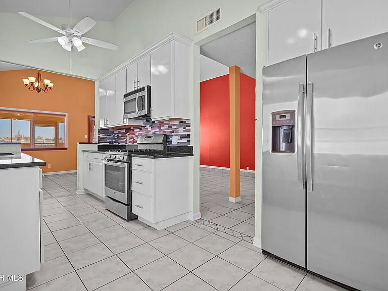 4805 Maureen Cir — Photo 14