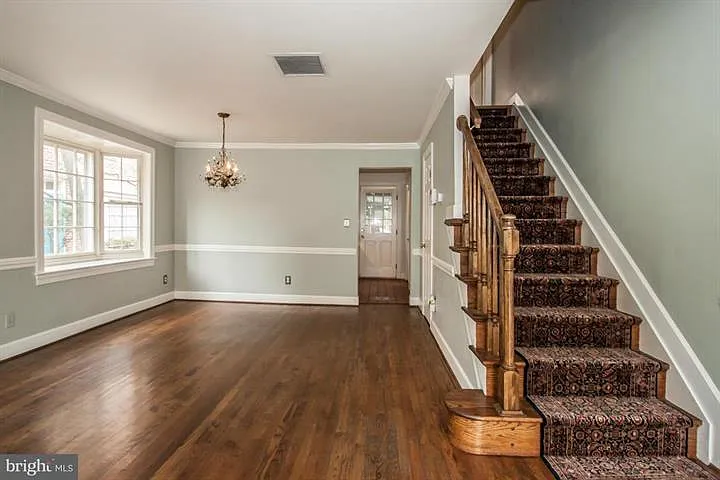 211 S Fayette St — Photo 2